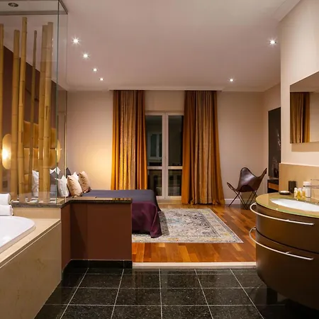 Great Sunsets And Views Of The Famous Of Apartman *